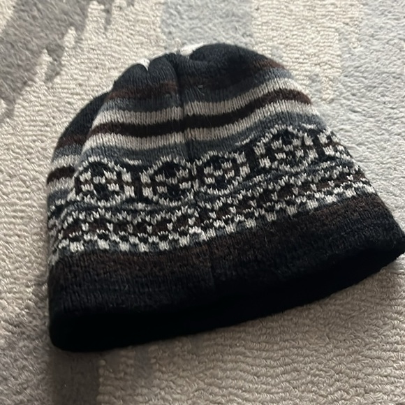 Gray and black multi designed beanie one size - Picture 2 of 5